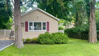 18 Kew, Sound Beach, NY 11789