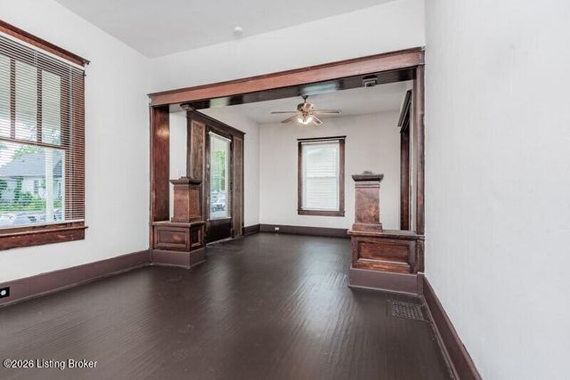 122 S 42nd St, Louisville, KY 40212