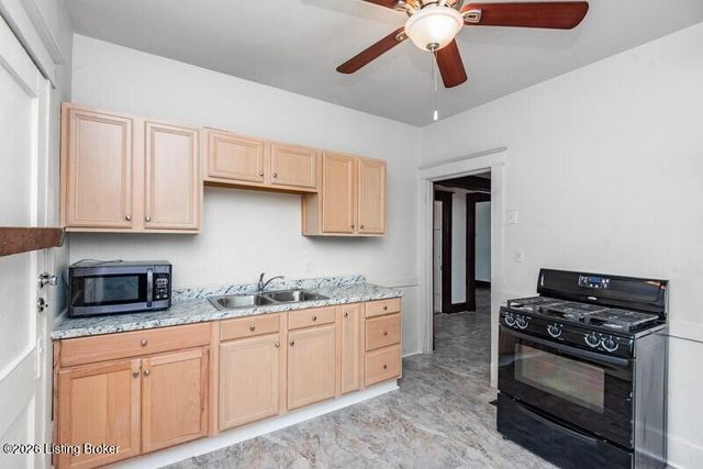 122 S 42nd St, Louisville, KY 40212