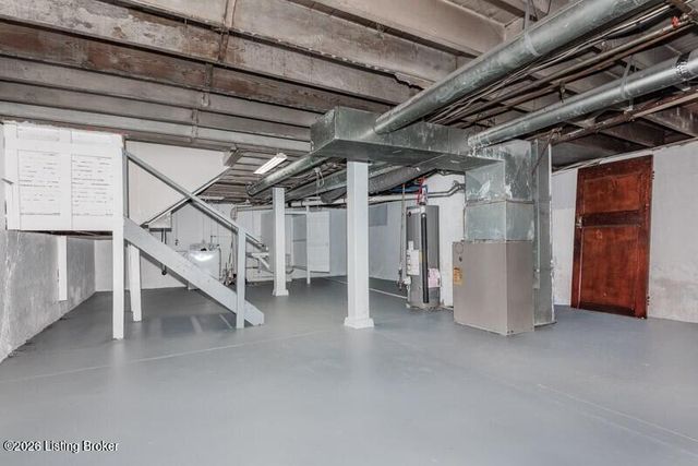 122 S 42nd St, Louisville, KY 40212