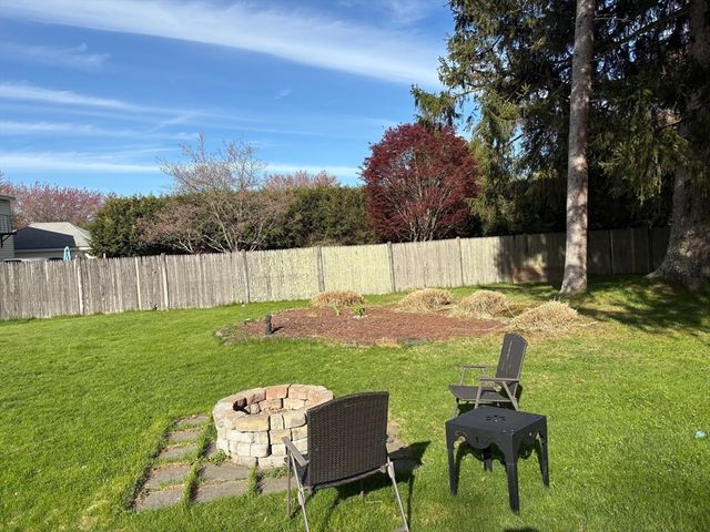 9 Ray Ave, Bellingham, MA 02019