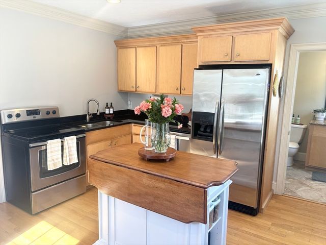 9 Ray Ave, Bellingham, MA 02019