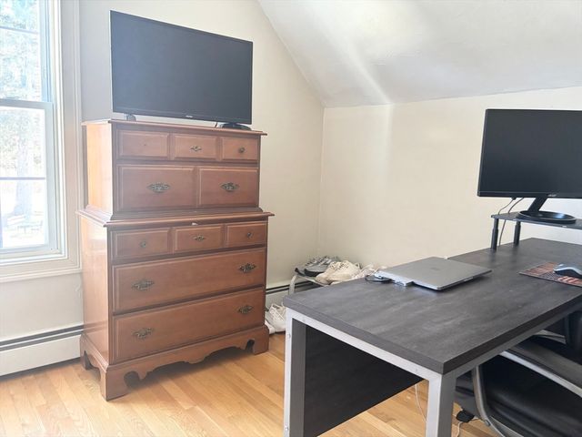 9 Ray Ave, Bellingham, MA 02019