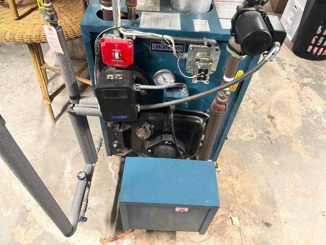 9 Ray Ave, Bellingham, MA 02019