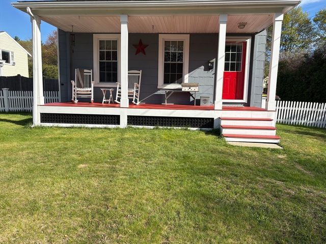 9 Ray Ave, Bellingham, MA 02019