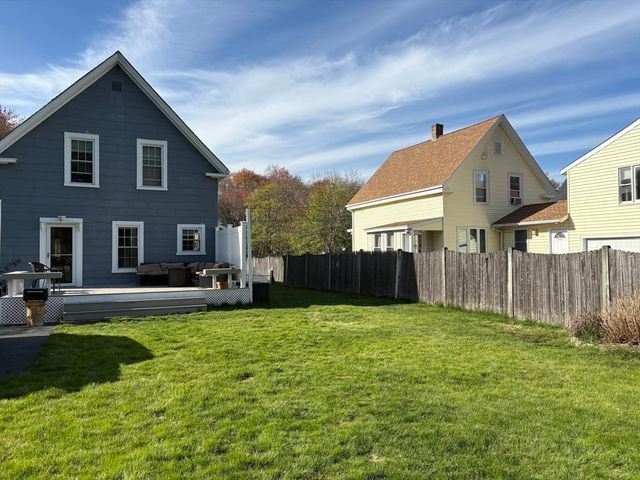 9 Ray Ave, Bellingham, MA 02019