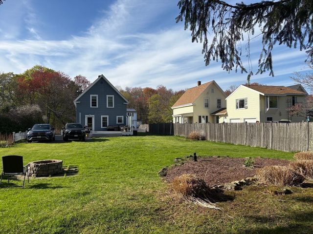 9 Ray Ave, Bellingham, MA 02019