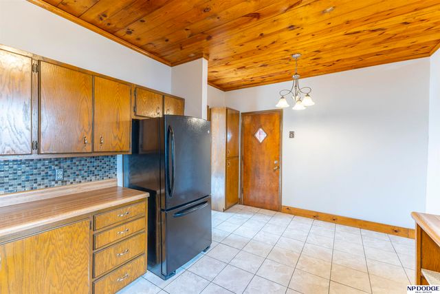 3224 S 32nd Avenue, Omaha, NE 68105