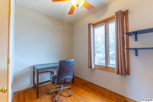 3224 S 32nd Avenue, Omaha, NE 68105