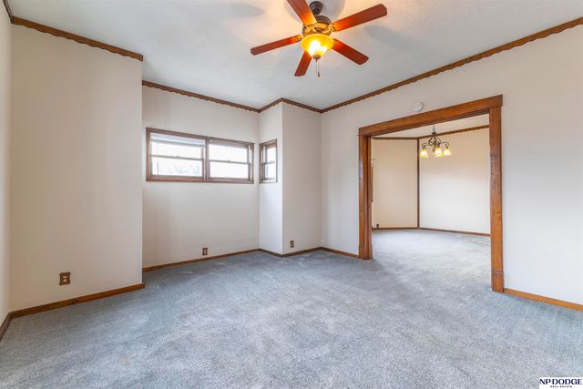 3224 S 32nd Avenue, Omaha, NE 68105