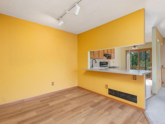7555 Wedgewood Way N, Maple Grove, MN 55311
