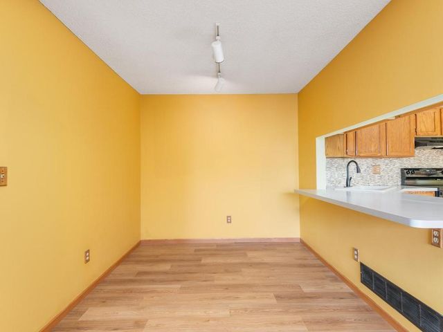 7555 Wedgewood Way N, Maple Grove, MN 55311