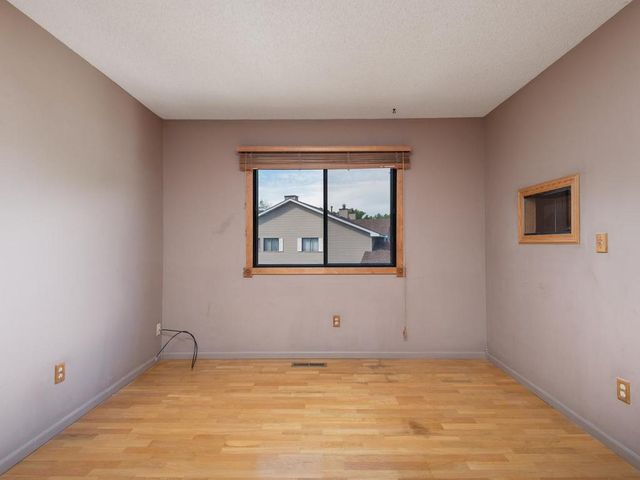 7555 Wedgewood Way N, Maple Grove, MN 55311