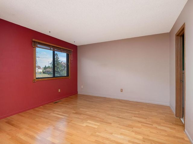 7555 Wedgewood Way N, Maple Grove, MN 55311