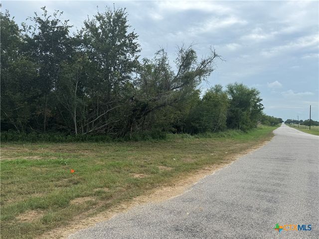 0 Love Rd, Victoria, TX 77904