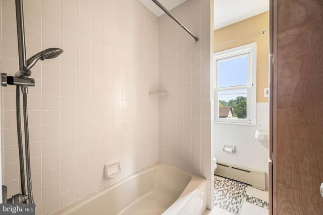 256 BALLYMORE RD, Springfield, PA 19064