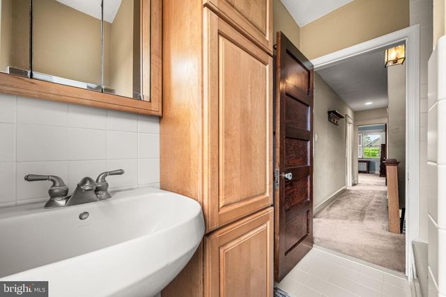 256 BALLYMORE RD, Springfield, PA 19064