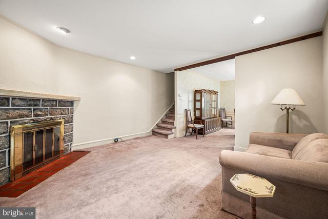 256 BALLYMORE RD, Springfield, PA 19064