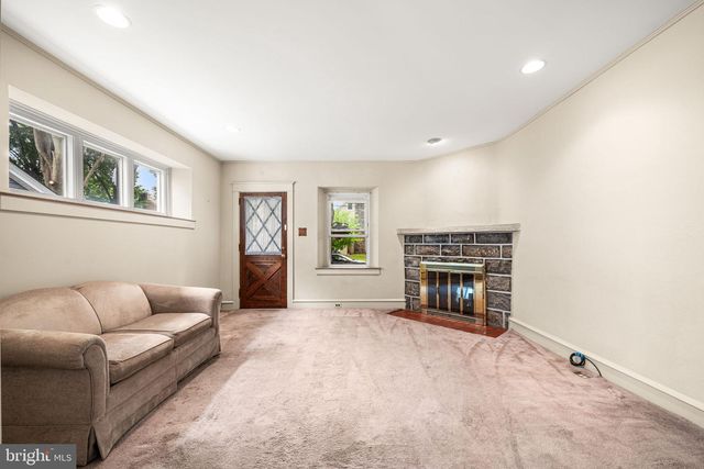 256 BALLYMORE RD, Springfield, PA 19064