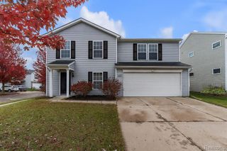 8553 Shiawassee River Drive, Fowlerville, MI 48836
