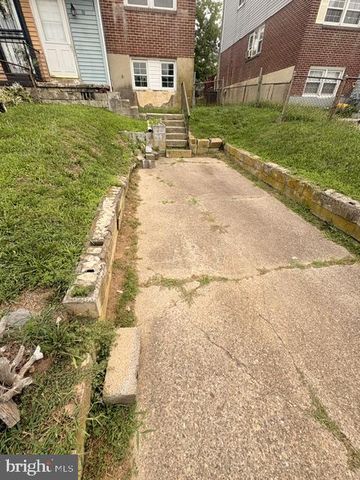 70 OAKMONT DR, New Castle De, DE 19730