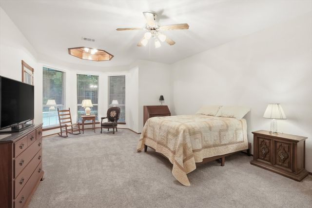 1424 Oakwood Court, Flower Mound, TX 75028