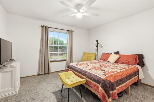 1424 Oakwood Court, Flower Mound, TX 75028