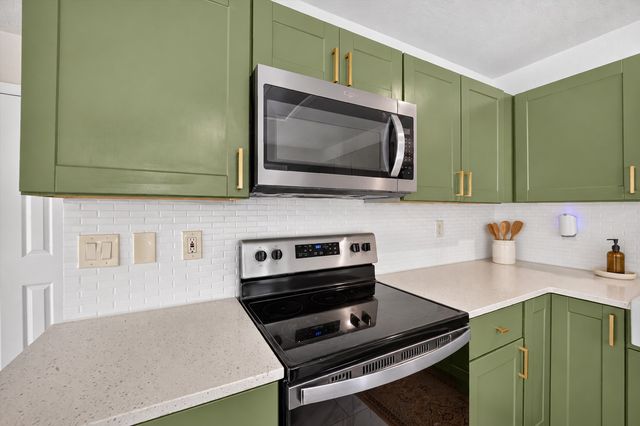 519 Fox Creek Court, Denton, TX 76209