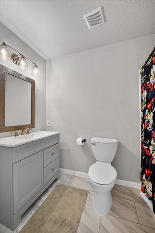 519 Fox Creek Court, Denton, TX 76209