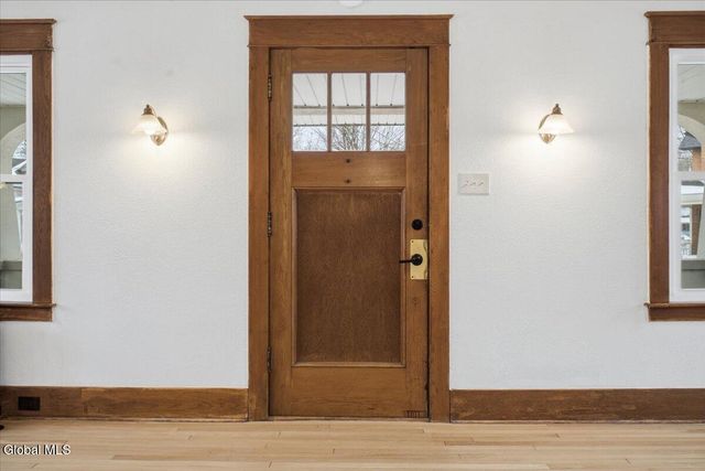 21 Crandall Street, Glens Falls, NY 12801