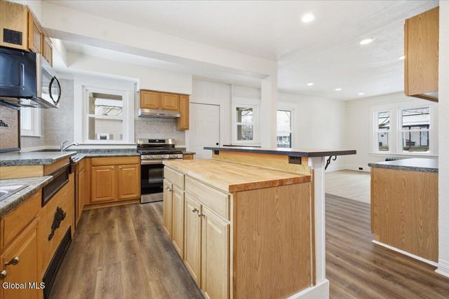 21 Crandall Street, Glens Falls, NY 12801