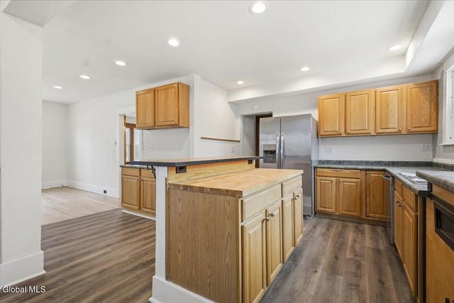 21 Crandall Street, Glens Falls, NY 12801