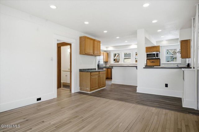 21 Crandall Street, Glens Falls, NY 12801