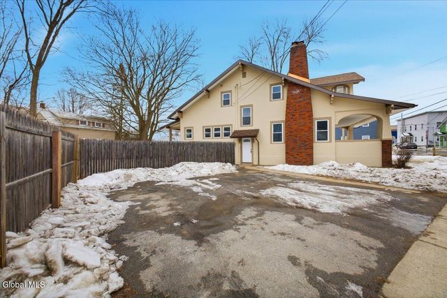 21 Crandall Street, Glens Falls, NY 12801