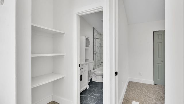 679 Meadow Lake Road, Los Lunas, NM 87031