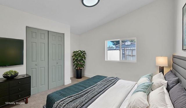 679 Meadow Lake Road, Los Lunas, NM 87031