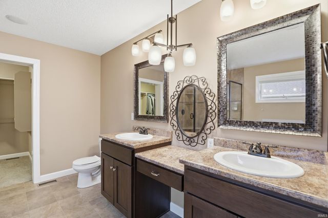 3018 Caradoza Cove, Fort Wayne, IN 46825