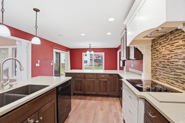 3018 Caradoza Cove, Fort Wayne, IN 46825