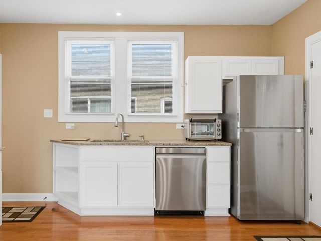 1627 S 14th Avenue, Maywood, IL 60153