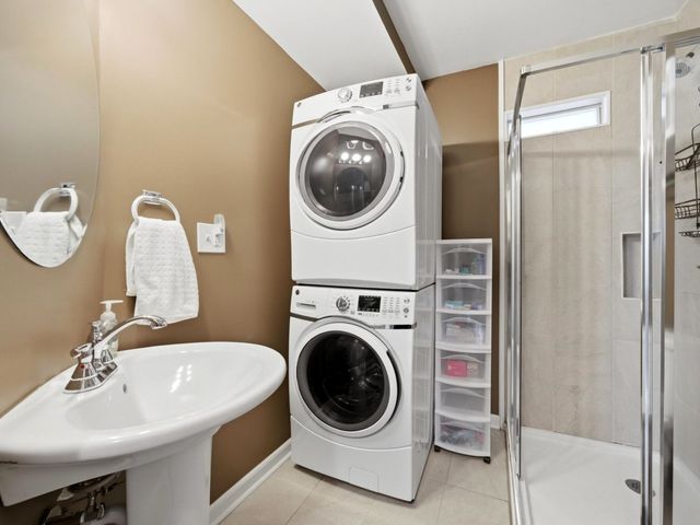 1627 S 14th Avenue, Maywood, IL 60153