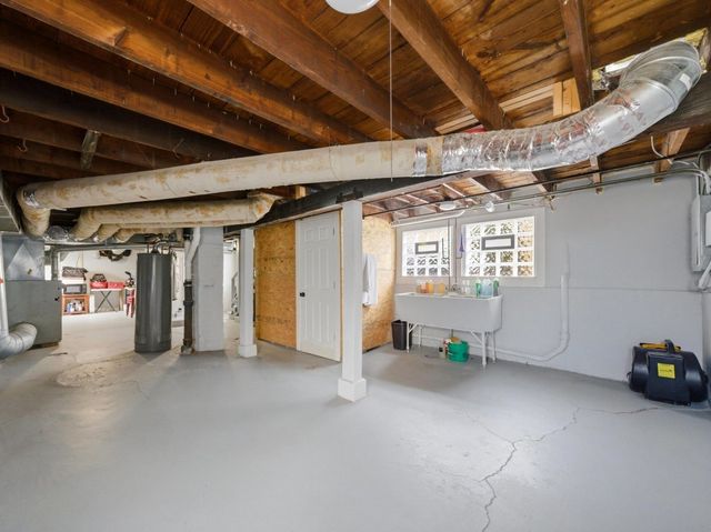 1627 S 14th Avenue, Maywood, IL 60153