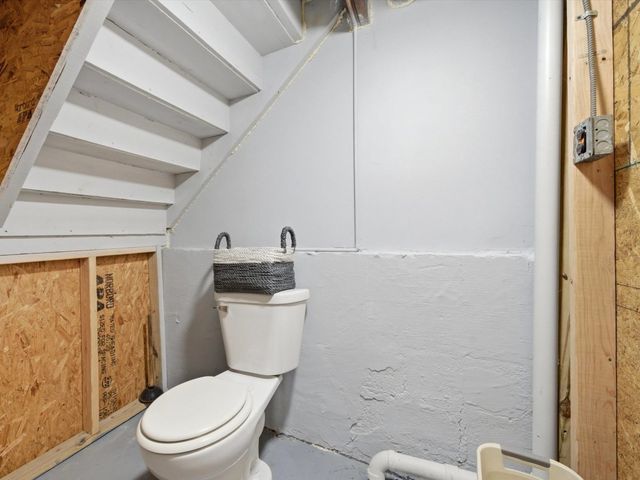 1627 S 14th Avenue, Maywood, IL 60153