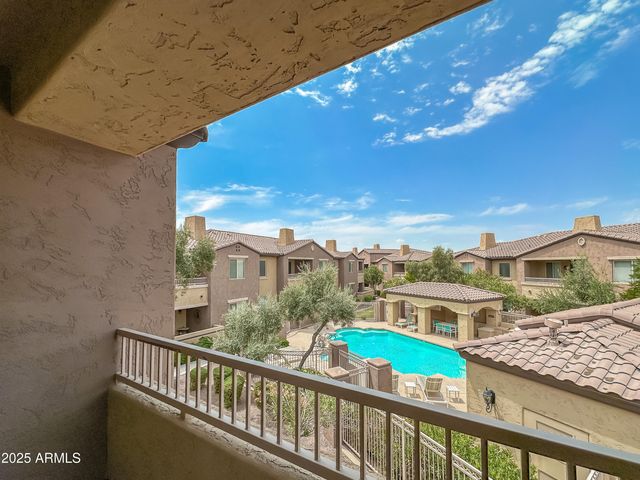 250 W QUEEN CREEK Road 249, Chandler, AZ 85248