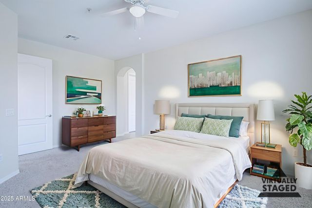 250 W QUEEN CREEK Road 249, Chandler, AZ 85248