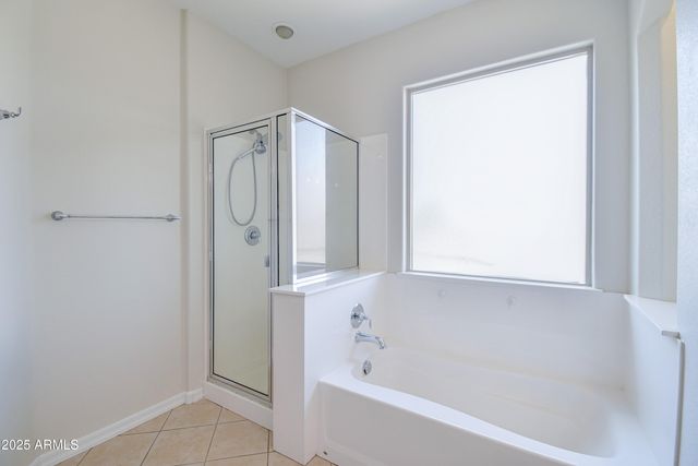 250 W QUEEN CREEK Road 249, Chandler, AZ 85248