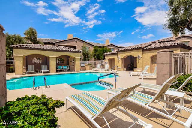 250 W QUEEN CREEK Road 249, Chandler, AZ 85248