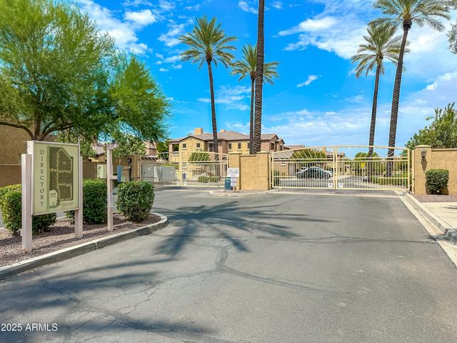 250 W QUEEN CREEK Road 249, Chandler, AZ 85248