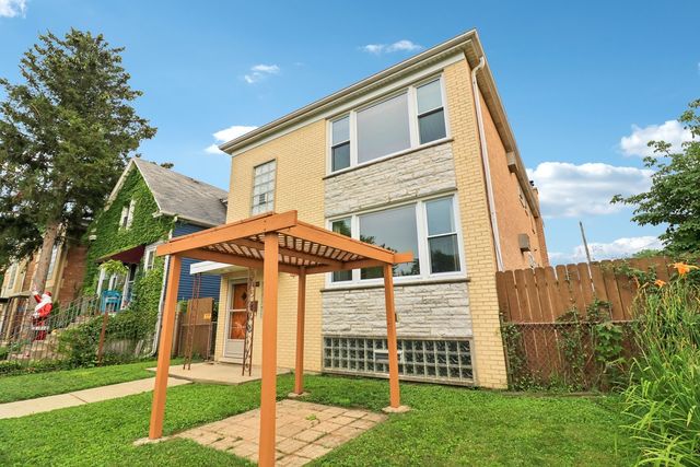 5111 W Waveland Avenue, Chicago, IL 60641