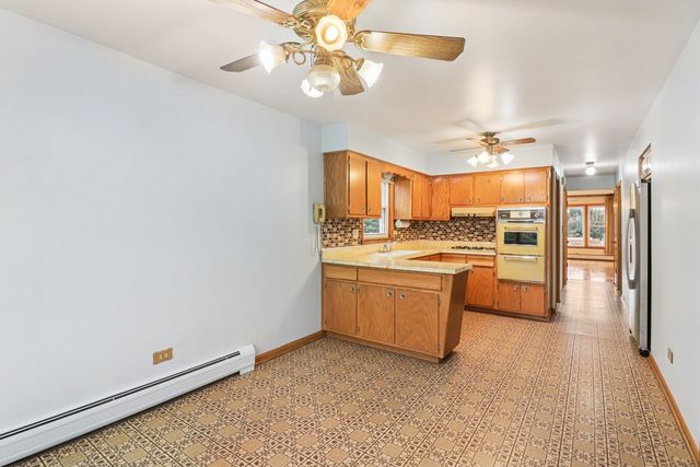 5111 W Waveland Avenue, Chicago, IL 60641