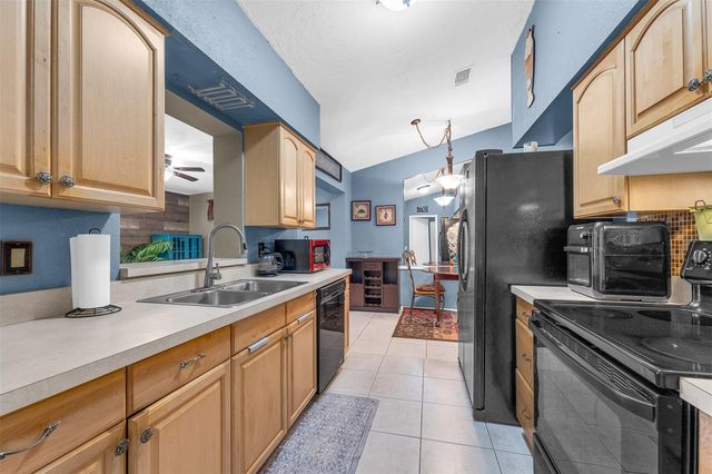 8509 LYONIA DRIVE, Orlando, FL 32829